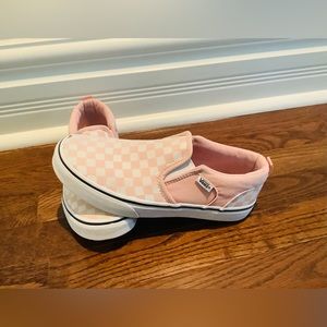 Kids’ pink checkered vans